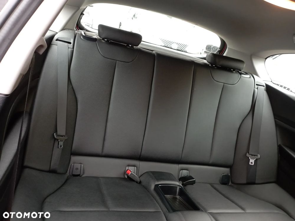 BMW Seria 1 116i - 10
