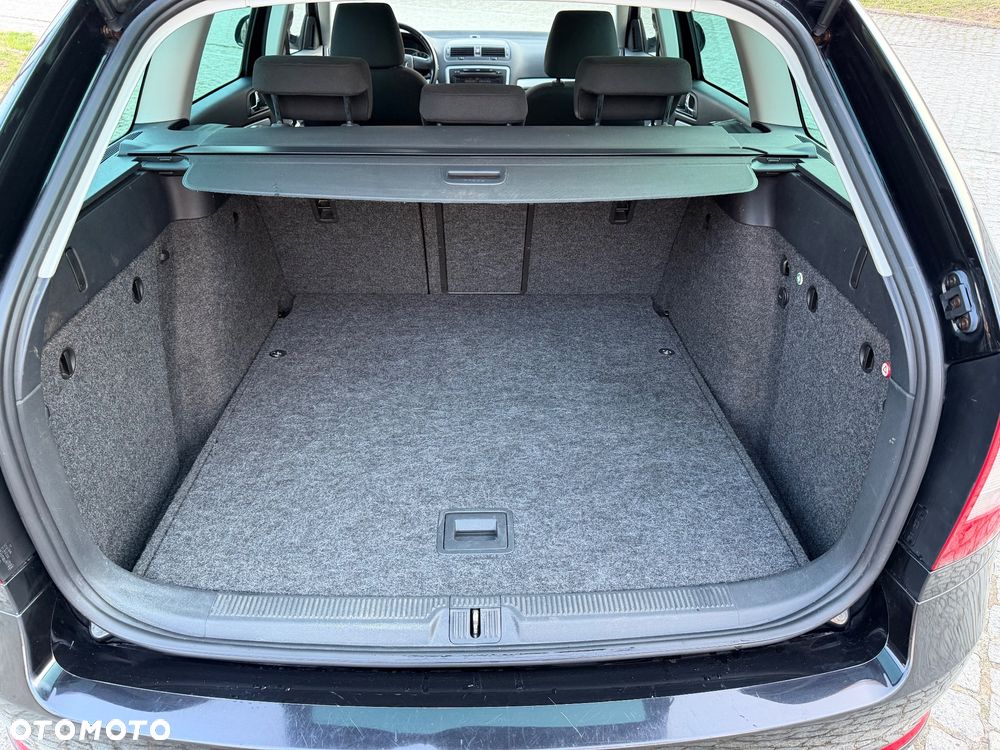 Skoda Octavia 1.4 TSI Ambiente Green tec - 37