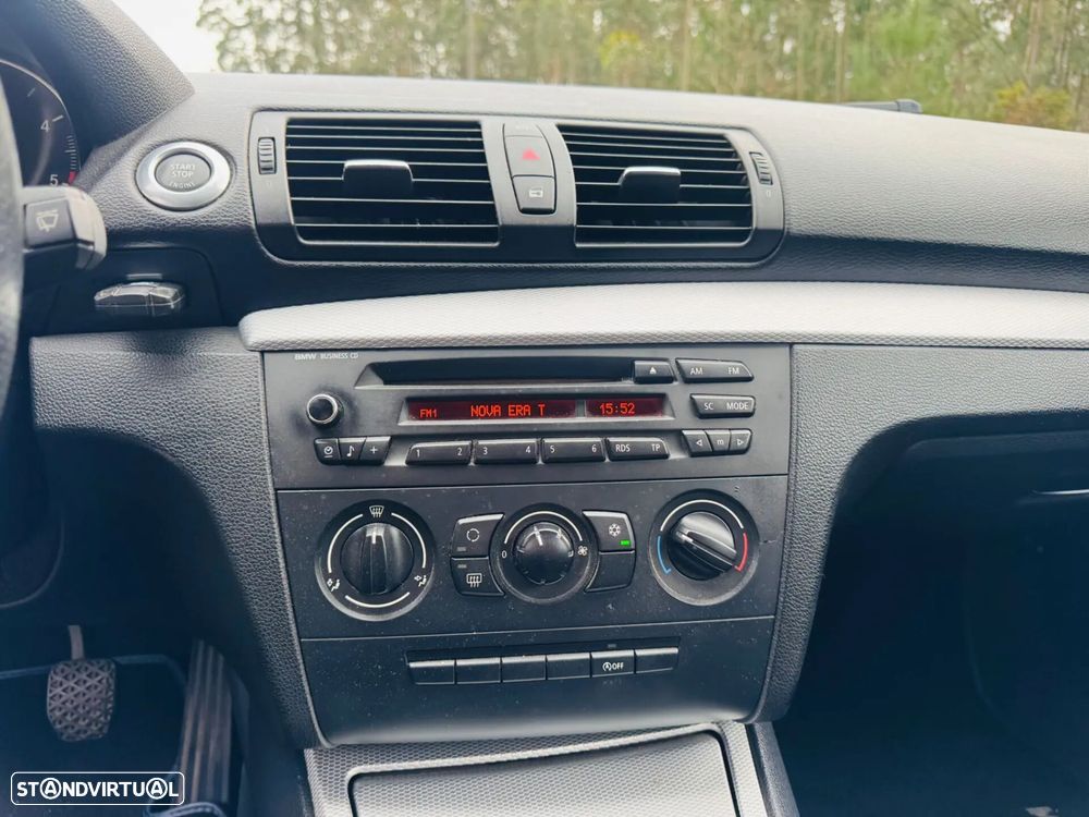 BMW 118 d Pack M - 23