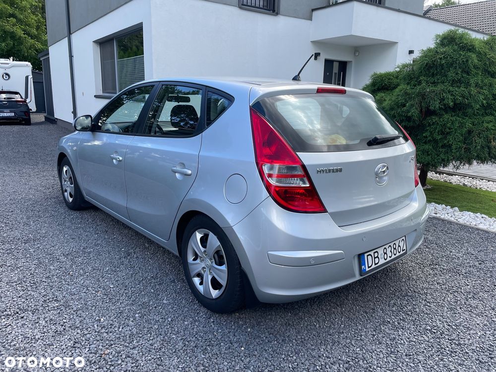 Hyundai i30 1.6 Comfort - 4