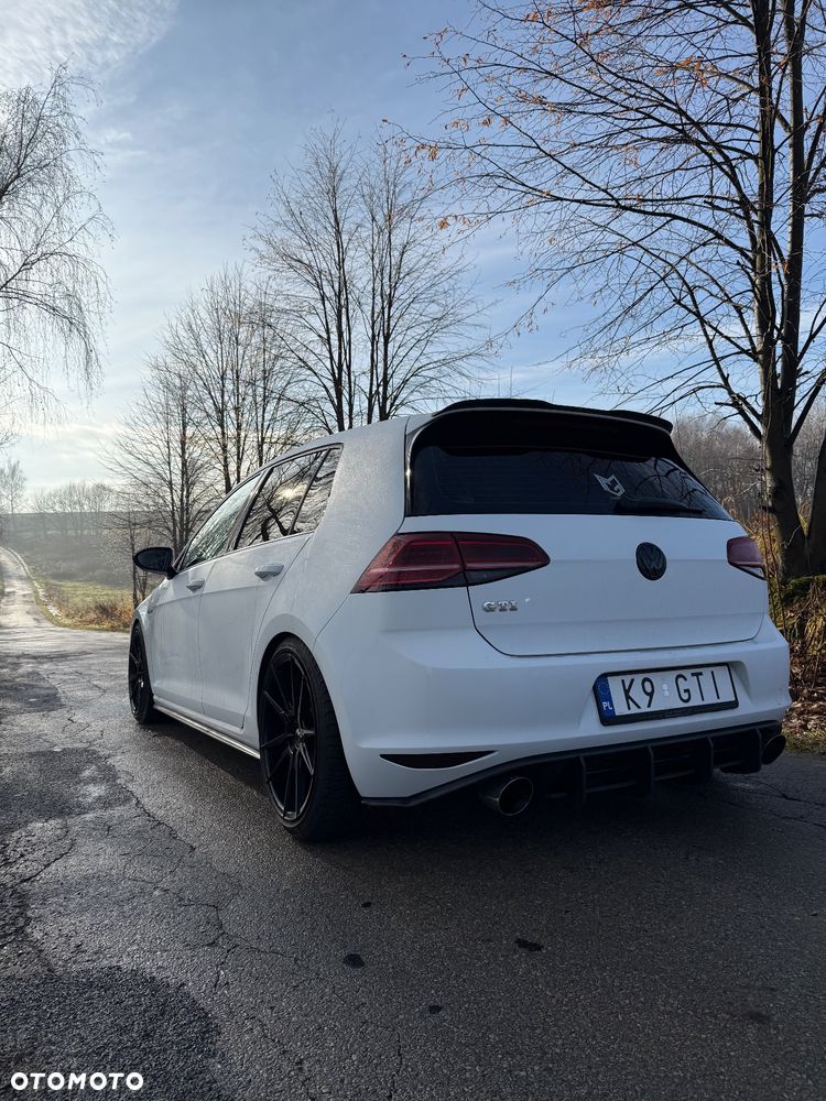 Volkswagen Golf GTI (BlueMotion Technology) DSG - 1