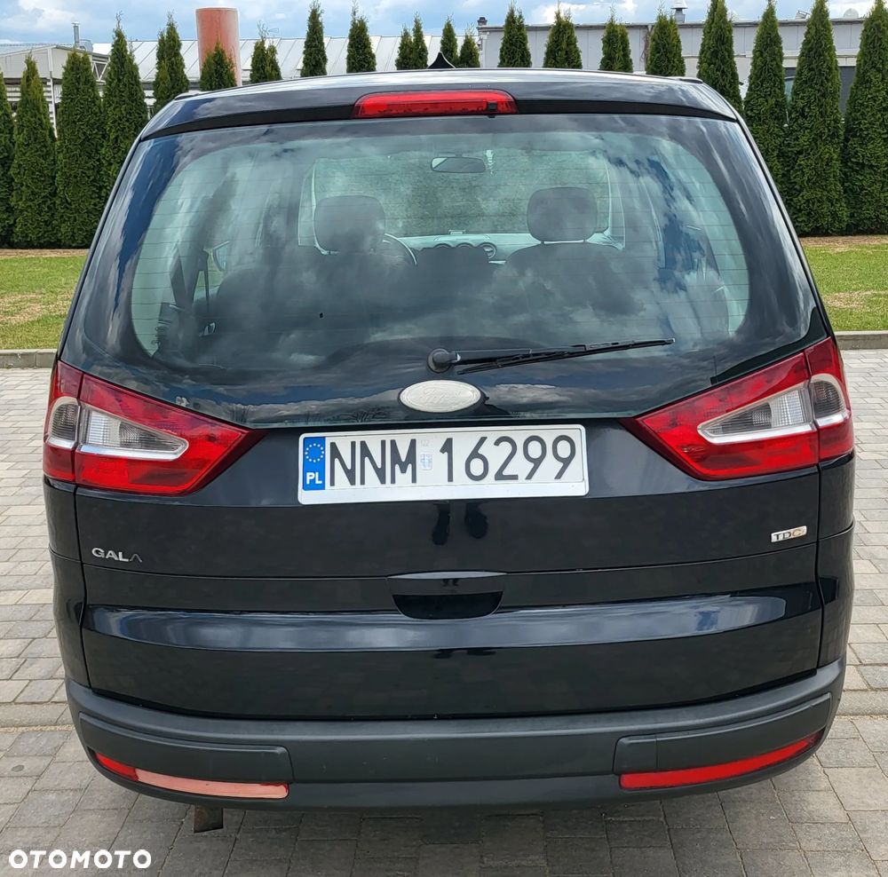 Ford Galaxy 1.8 TDCi Ambiente - 10