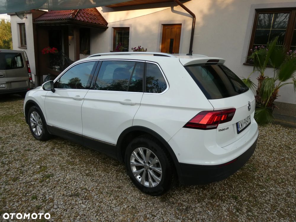Volkswagen Tiguan - 4