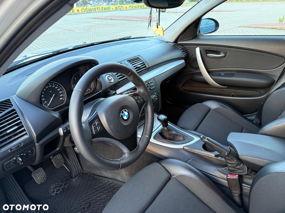 BMW Seria 1 120d DPF - 15