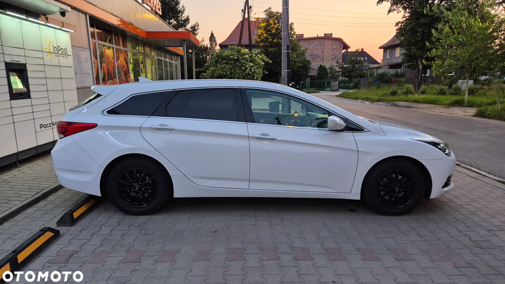 Hyundai i40 Kombi 1.7 CRDi DCT Premium - 4
