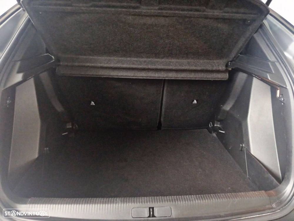 Peugeot 2008 1.2 Style - 6