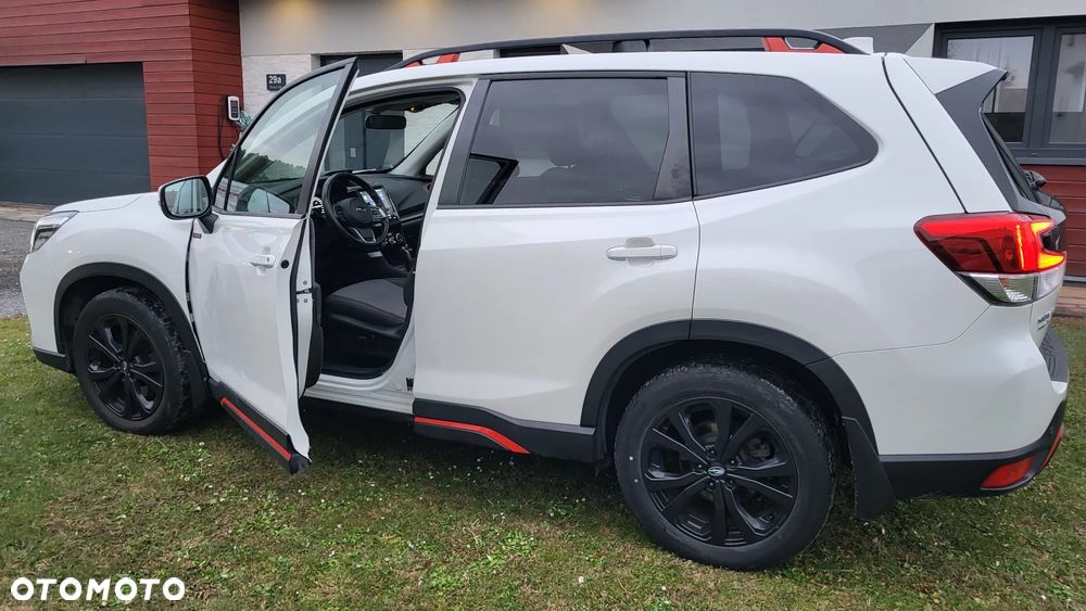 Subaru Forester 2.0 i Exclusive Special (EyeSight) Lineartronic - 4