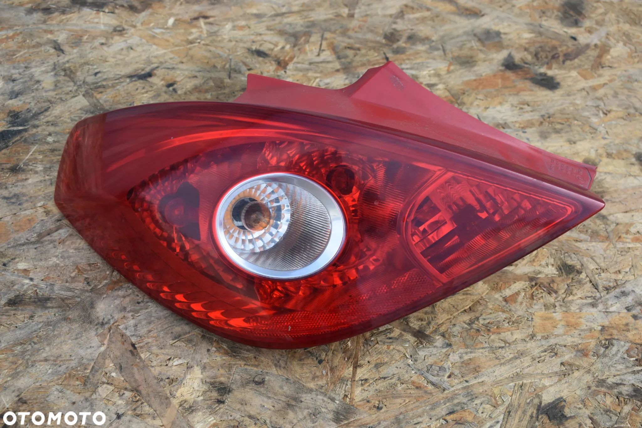 LAMPA TYLNA TYŁ LEWA OPEL CORSA D 2008r. - 1
