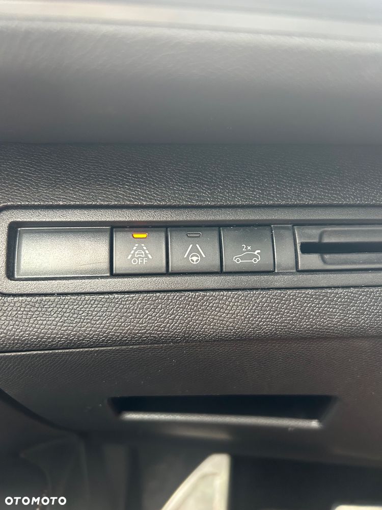 Peugeot 5008 2.0 BlueHDi GT S&S EAT8 - 23