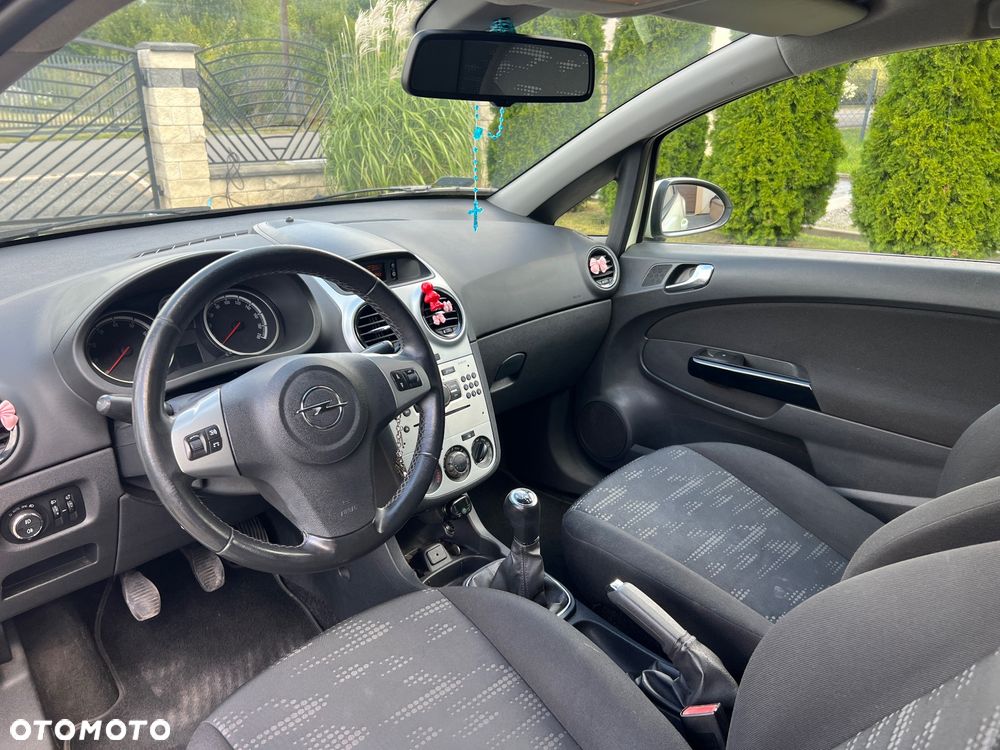 Opel Corsa - 9