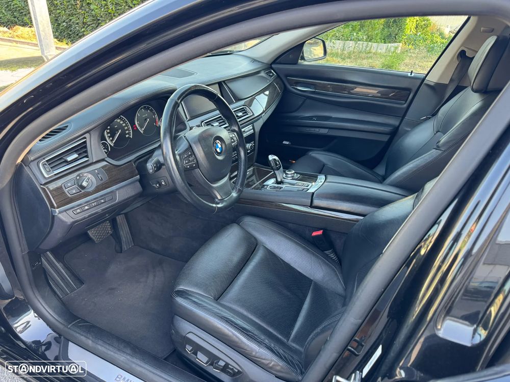 BMW 740 d - 11