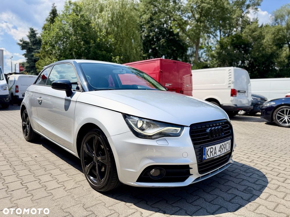 Audi A1 3-drzwiowe 1.2 TFSI S line edition m S line Sportpaket - 3