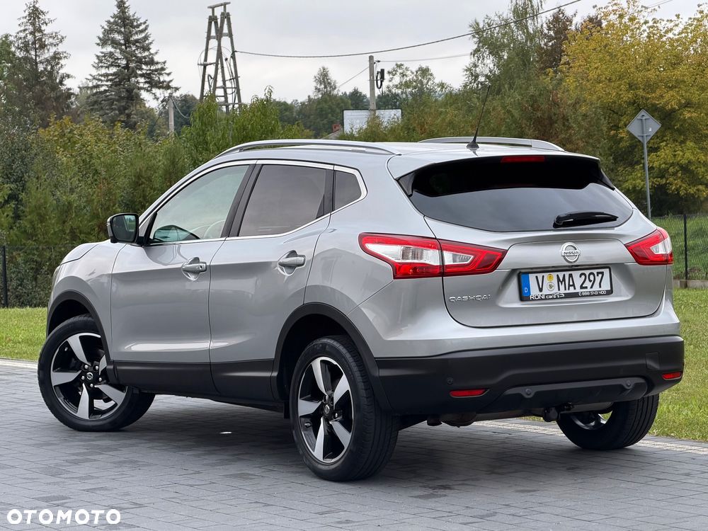 Nissan Qashqai 1.6 DIG-T Tekna - 16