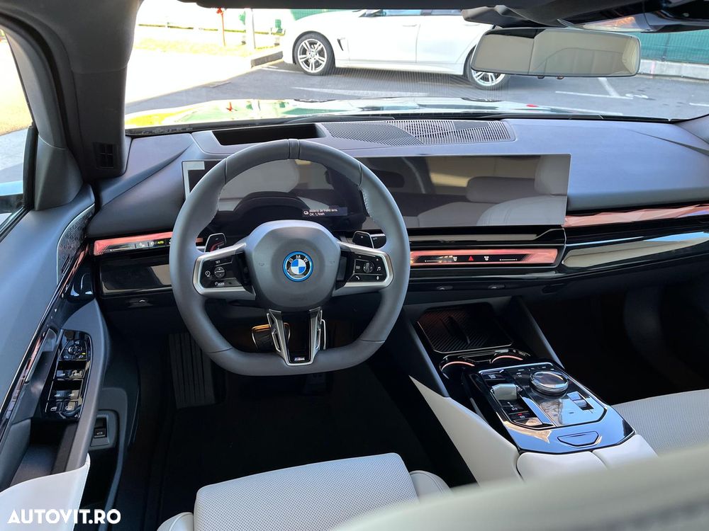 BMW Seria 5 530e xDrive Aut. - 10