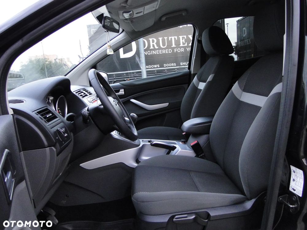 Ford Kuga 2.0 TDCi 4x4 Titanium - 6