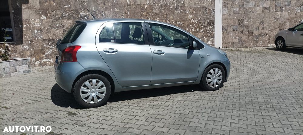 Toyota Yaris 1.4 D-4D Aut Sol - 8