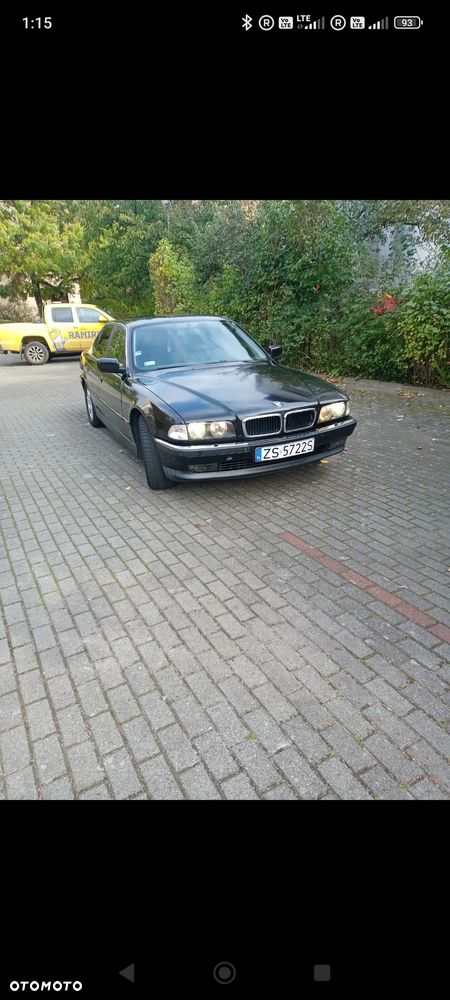 BMW Seria 7 740i V8 - 4