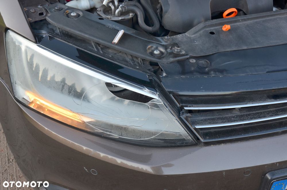 Volkswagen Jetta 1.6 TDI Blue Motion Technology Comfortline - 34