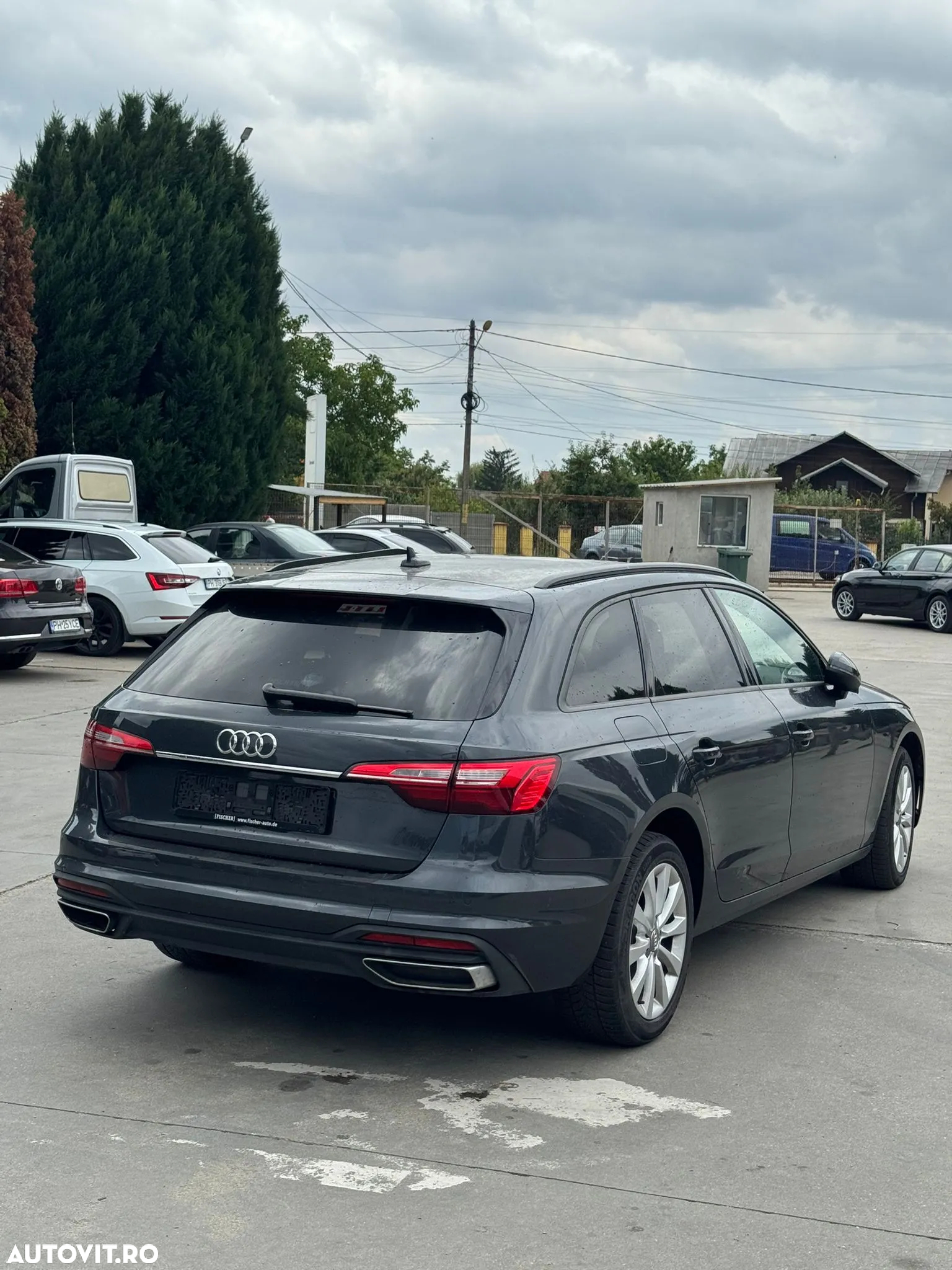 Audi A4 Avant 2.0 40 TDI S tronic S Line - 9