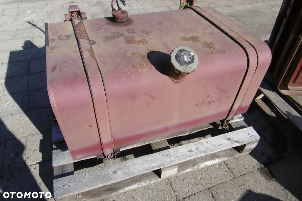 Zbiornik paliwa Iveco Eurotrakker - 1