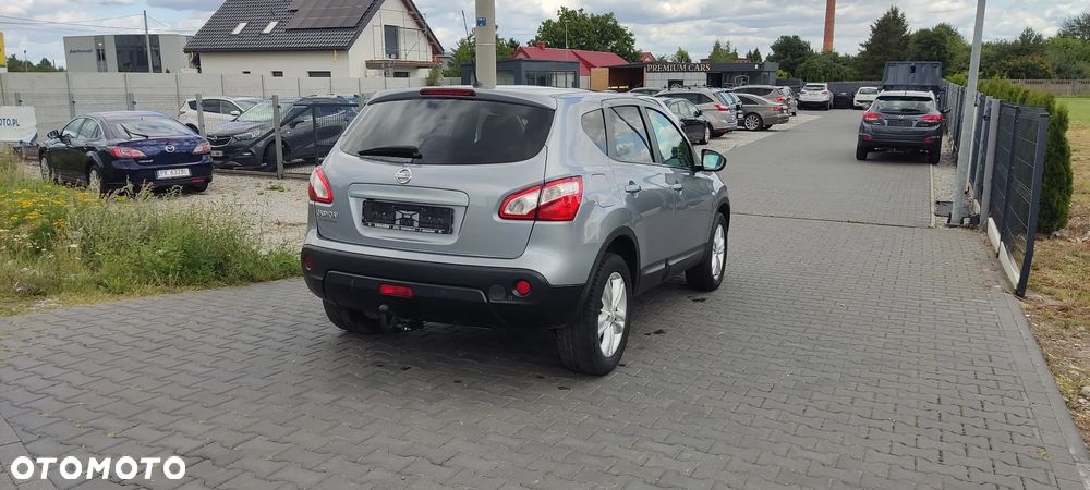 Nissan Qashqai 2.0 4x4 visia - 5