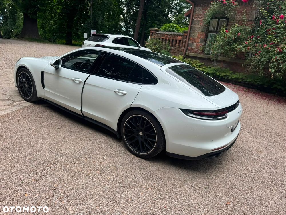 Porsche Panamera - 8