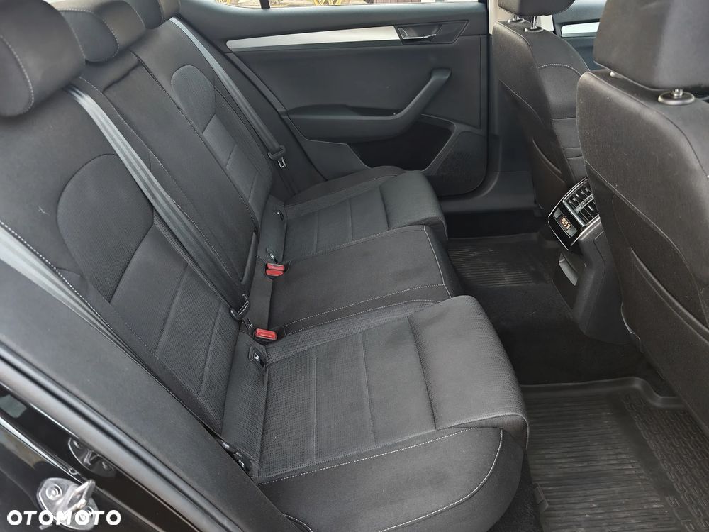 Skoda Superb 2.0 TDI Ambition - 10