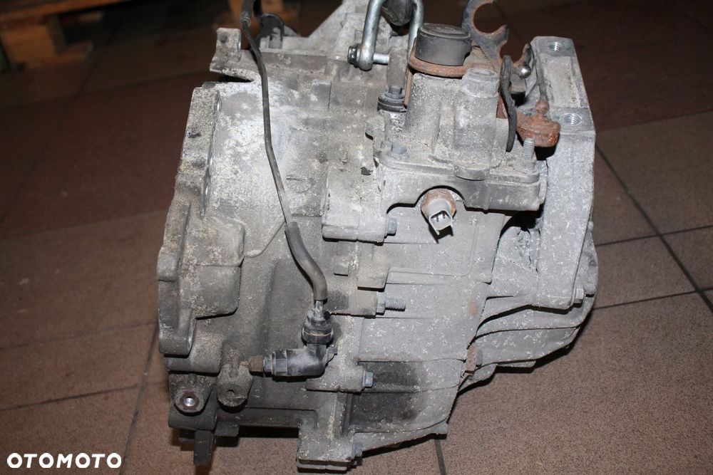 VOLVO V70 S80 2.4D / 2.5T SKRZYNIA MANUAL 31259509 - 5