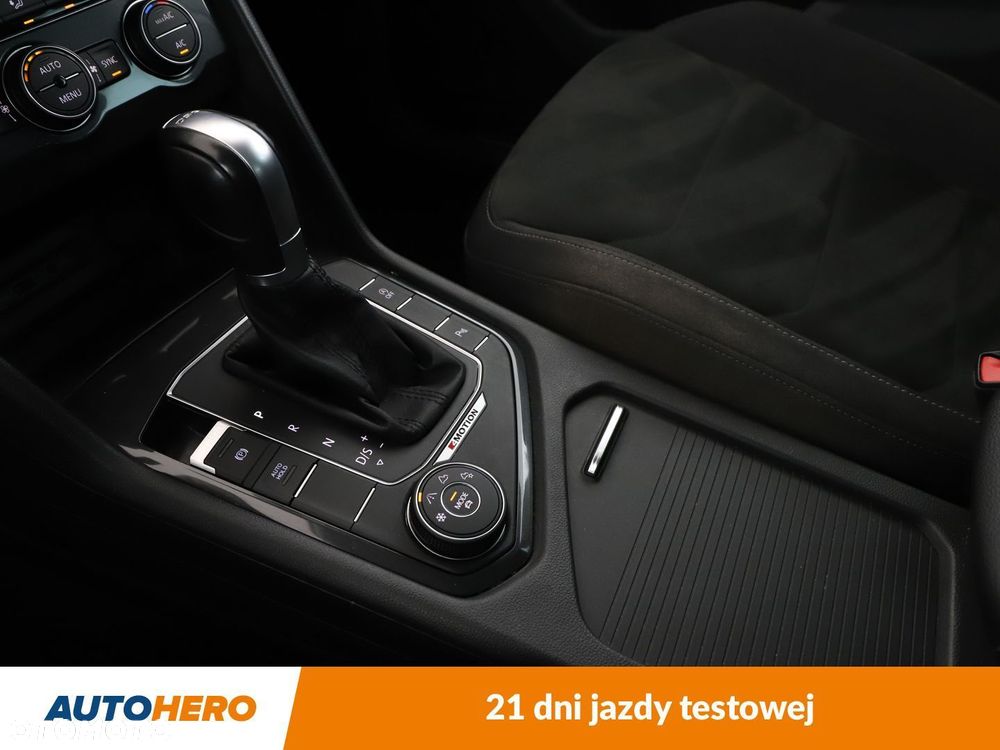 Volkswagen Tiguan - 29