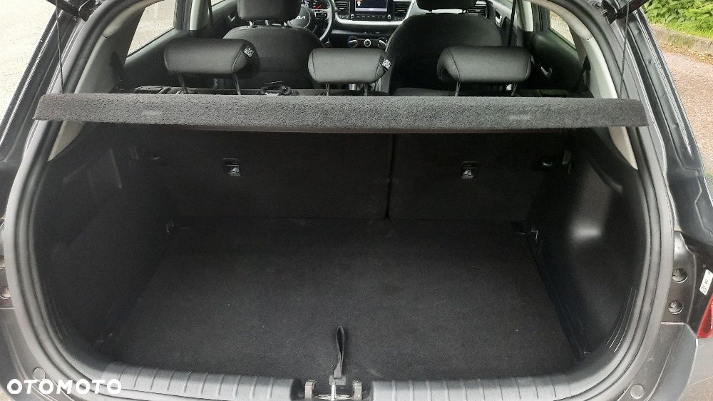 Kia Stonic 1.2 L Business Line - 19