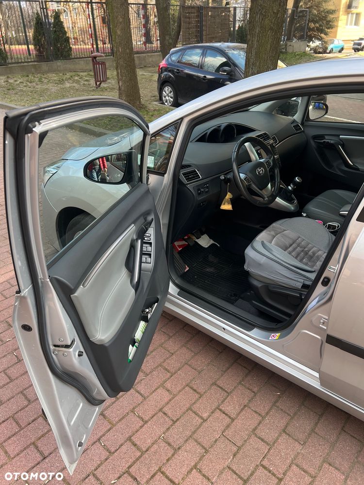 Toyota Verso 1.6 D-4D 5-Sitzer Start/Stop Skyview Edition - 13