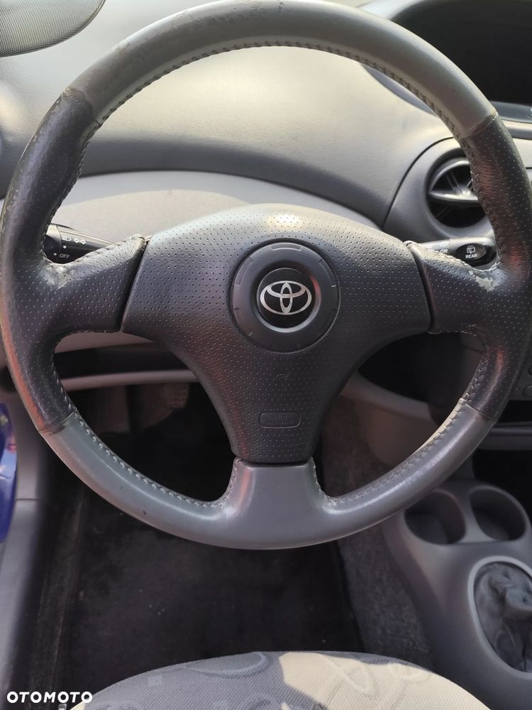 Toyota Yaris 1.0 Luna - 10
