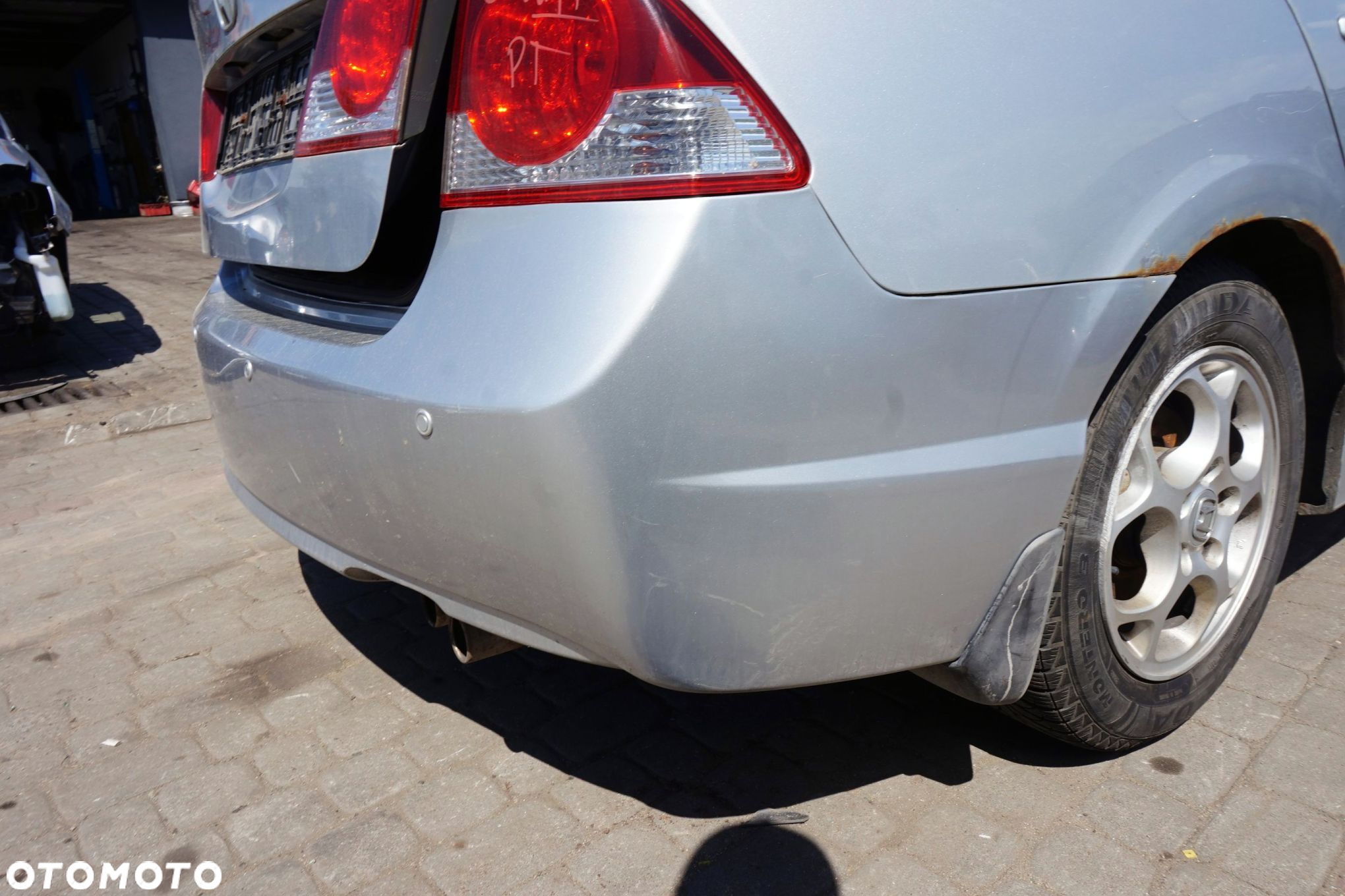 ZDERZAK TYLNY PDC CIVIC VIII SEDAN NH700M  SREBRNY HONDA 2006-2010 - 2