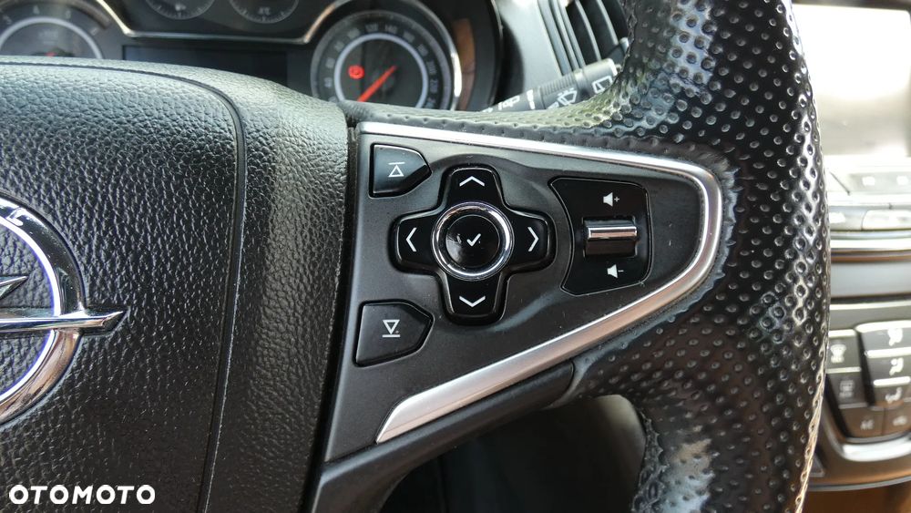 Opel Insignia 1.8 Cosmo - 23