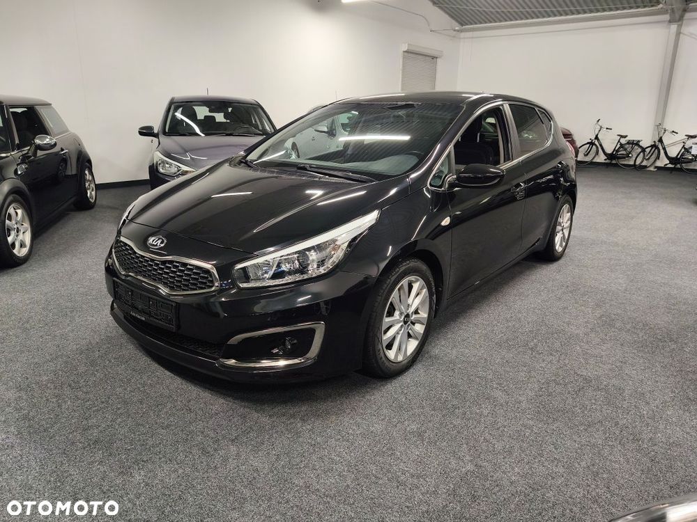 Kia Ceed 1.6 GDI Platinum Edition - 1