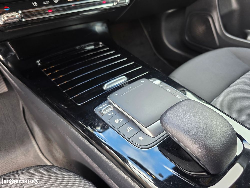 Mercedes-Benz CLA 180 - 15