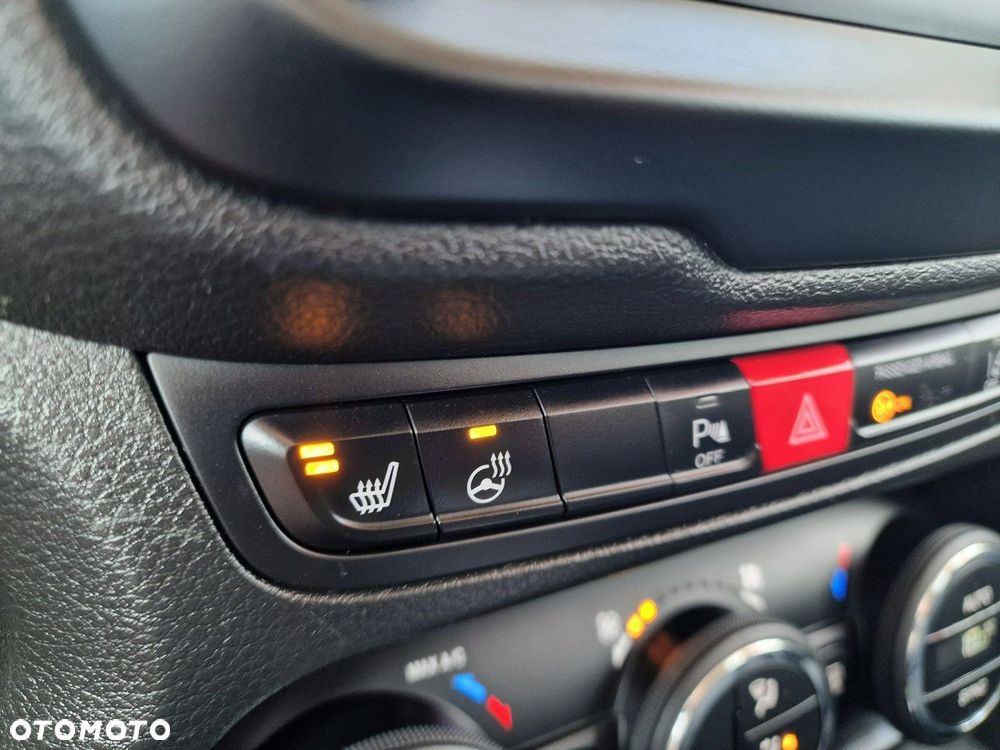 Jeep Renegade 1.4 MultiAir Limited 4WD S&S - 28