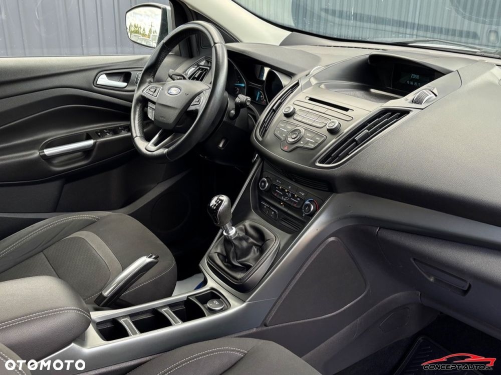 Ford Kuga - 15