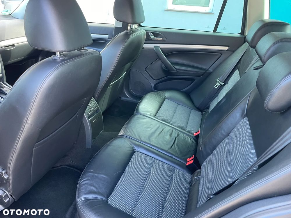 Skoda Octavia 1.8 TSI DSG Elegance - 16