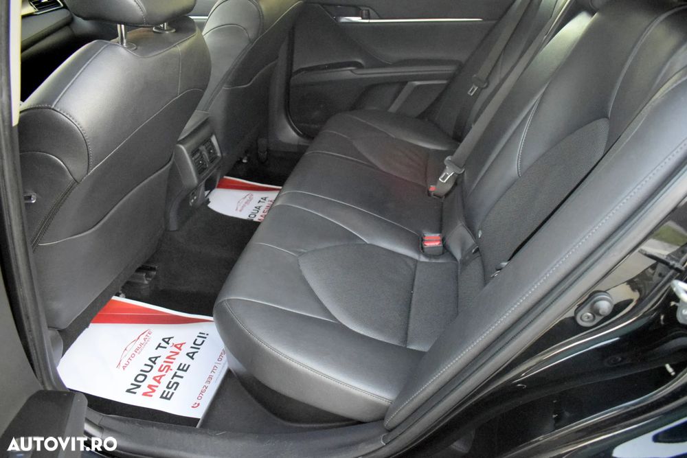 Toyota Camry Business Edition - 12
