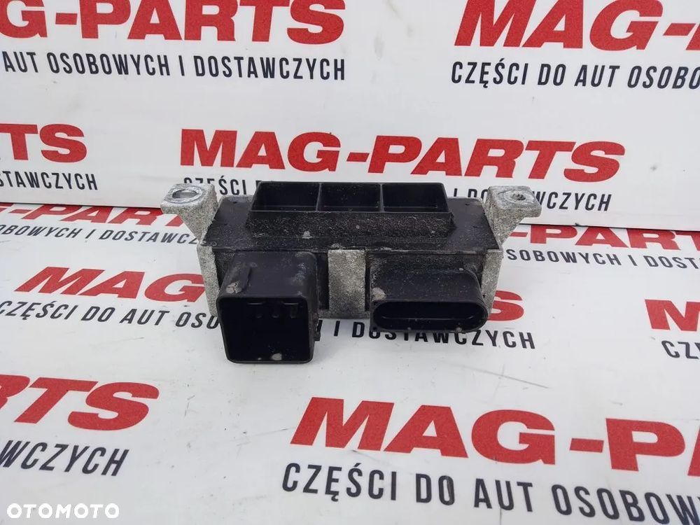przekaźnik świec żarowych vivaro b trafic iii talento 1.6 dci 271206395r - 4