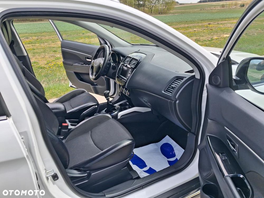 Peugeot 4008 - 24
