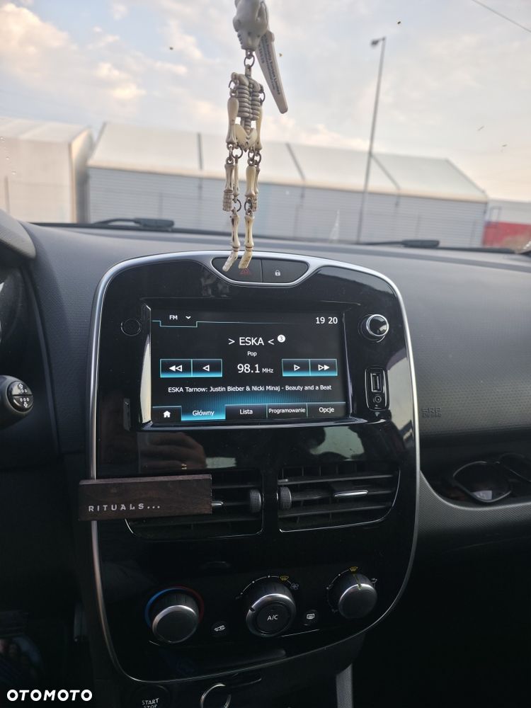 Renault Clio - 7