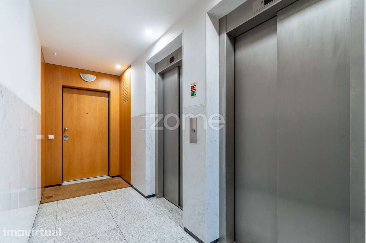 Apartamento T3 na Rua Damião de Góis, Porto - Grande imagem: 3/36