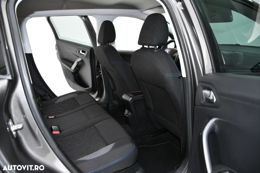 Peugeot 2008 PureTech 82 Style - 13