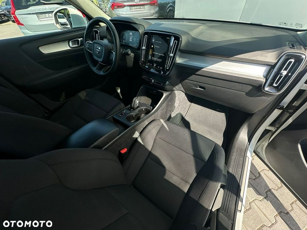 Volvo XC 40 - 18