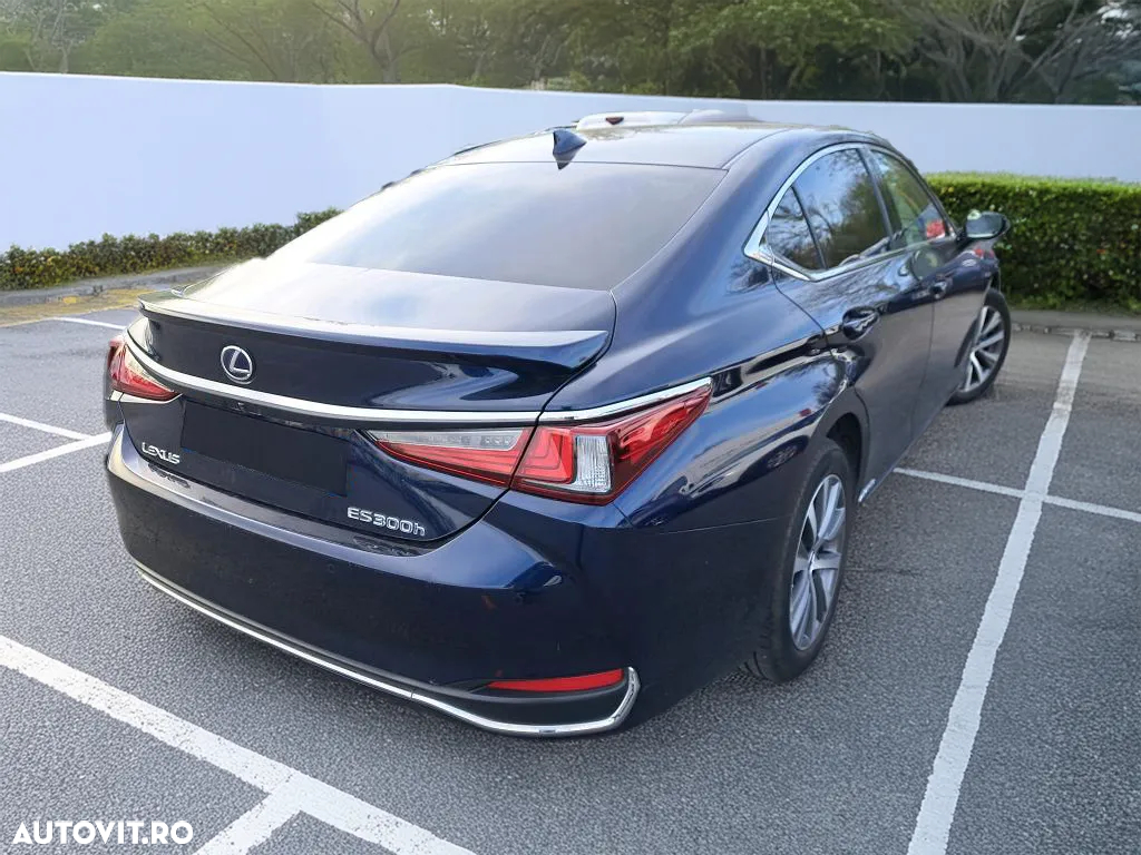Lexus Seria ES 300h Executive Line - 4