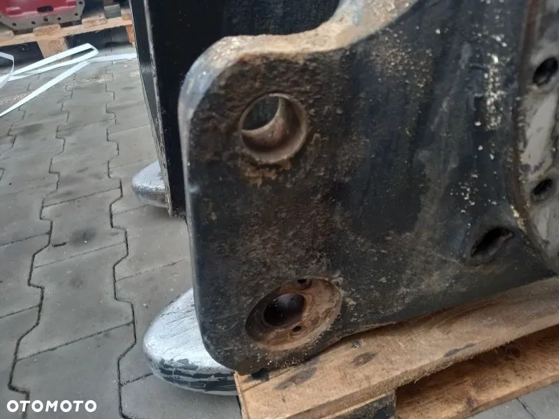 Obudowa tylnego mostu Deutz Fahr Agrotron 7250 TTV - 6