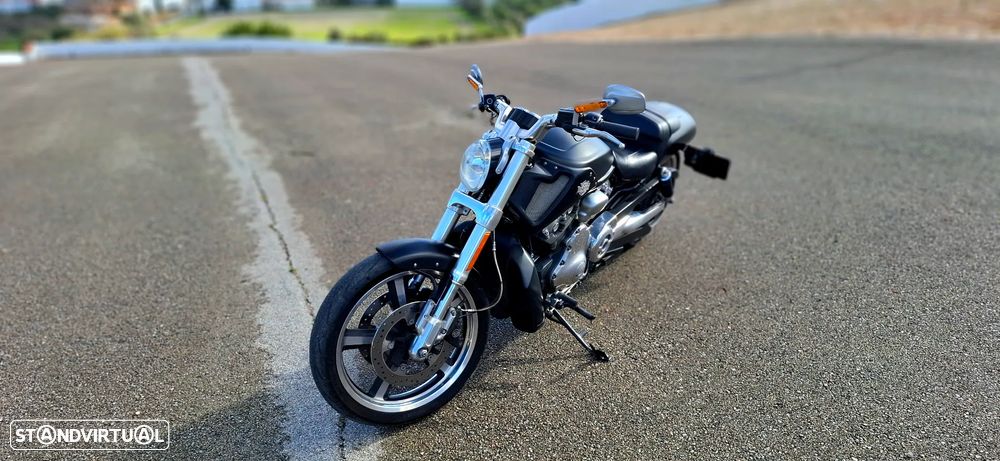 Harley-Davidson VRSCF - 3