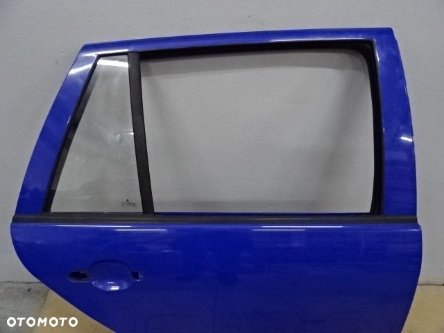 DRZWI PRAWY TYŁ PRAWE TYŁ SKODA FABIA I KOMBI 99-04 LAK:4590 NR670 - 2